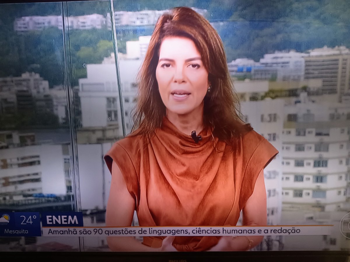 raffaelrios's tweet image. A @ladygross virou Franciscana? #PazeBem