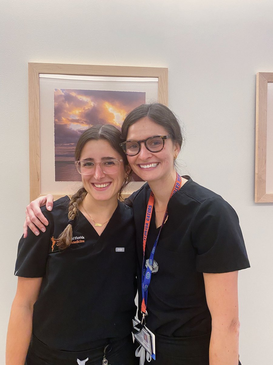 EricaBraschi1's tweet image. Almost 4 yrs ago, a @UFRadOnc resident took me under her wing, showing me the ropes to this incredible specialty. How blessed am I to now call her my attending (& wear matching scrubs to work)?! Thankful to keep learning from such a fabulous/brilliant mentor & friend ☺️💖