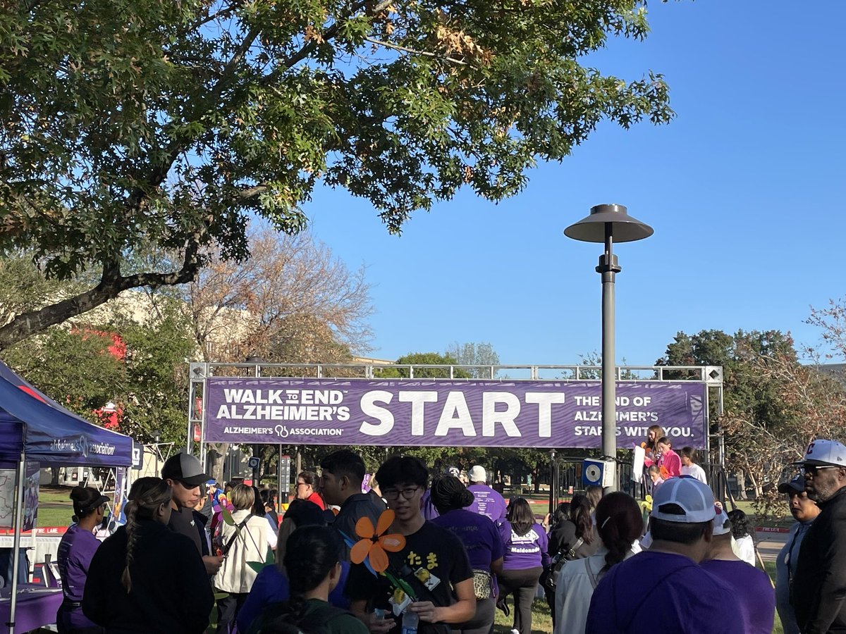 RoyCLinMD's tweet photo. 2023 #ALZWALK 🧠 #ENDALZ https://t.co/bsD8xvK0w0