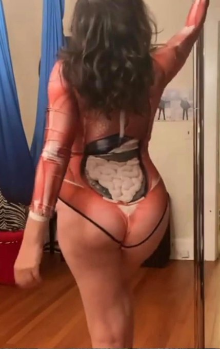 Only $3.75 for a full month of sexy photos, videos, live streams &amp; more. https://t.co/6vCt0X6Sqs Click<a href="/tag/drresa"class="tags"><span>#drresa</span></a>