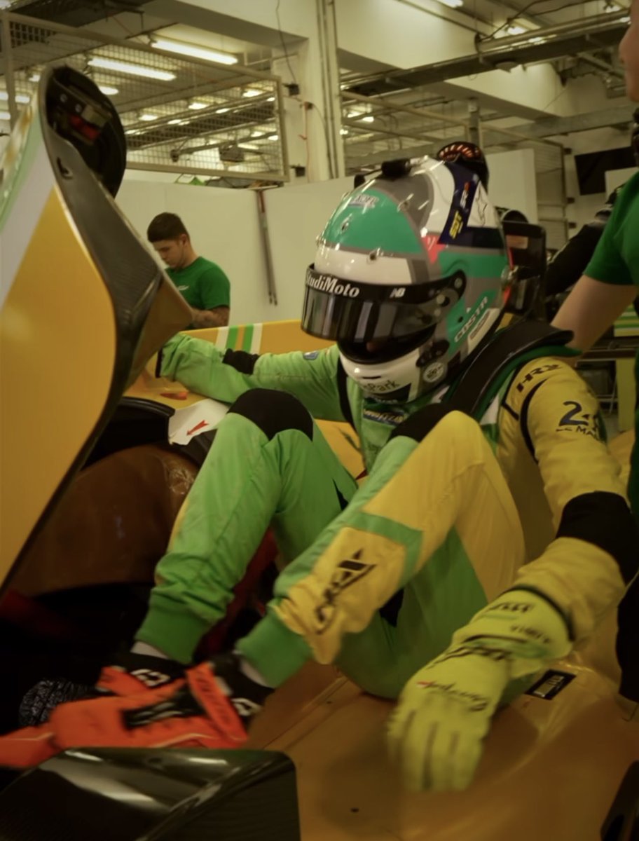 lluiscosta9's tweet photo. Disculpad pero hay un piloto que destaca siempre sobre el resto, mi hermano @ACostaBalboa .
Le den un LMP2, un GT o un patinete.
Sieeeeempre marcando el mejor ritmo tanto de equipo como de categoría. 
Hay hambre y piloto batallador!
Se lo tienen que rifar en Hypercar!
RT plis https://t.co/txvEqmKcIS