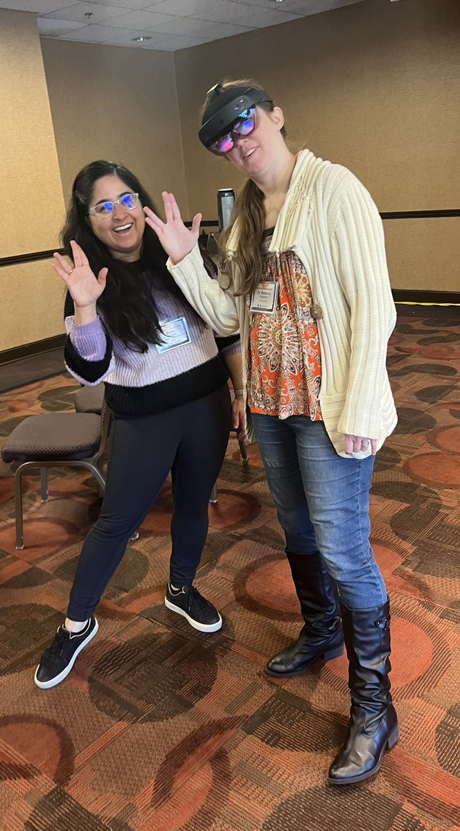 disha_sardana's tweet image. Having a wonderful time showing mixed reality demos to the space weather scientists from all over the world! Their feedback and support is invaluable to me! :)

#ImmersiveAnalytics #SpaceWeather #NASA #GlobalPerspective #Interdisciplinary #EddySymposium @UCAR_CPAESS