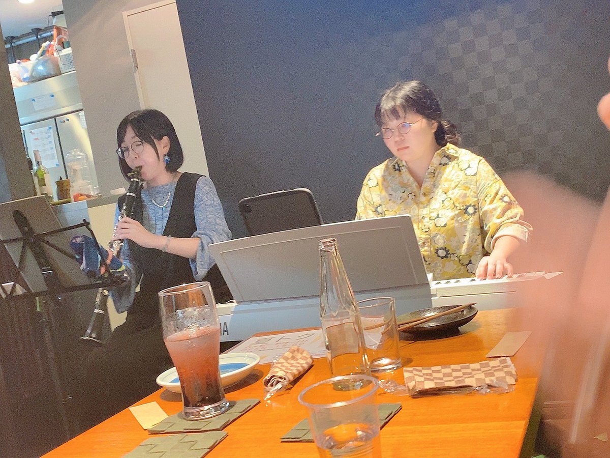 RAYSA_Daisy's tweet photo. 2023.11.04
港南台 天鴨や
ありがとうございました！

沢山の応援のお言葉や投げ銭もいただけ、本当に大きくなるから見ててください！Ensemble SIGNAL @ensemble_signal 出会えて良かったです✨素敵な演奏！そしてコラボもできてよかった！本当に感謝🙏🏻

肉！天ぷら！お蕎麦！美味しかった〜🥹 https://t.co/qnkfJG5vhM