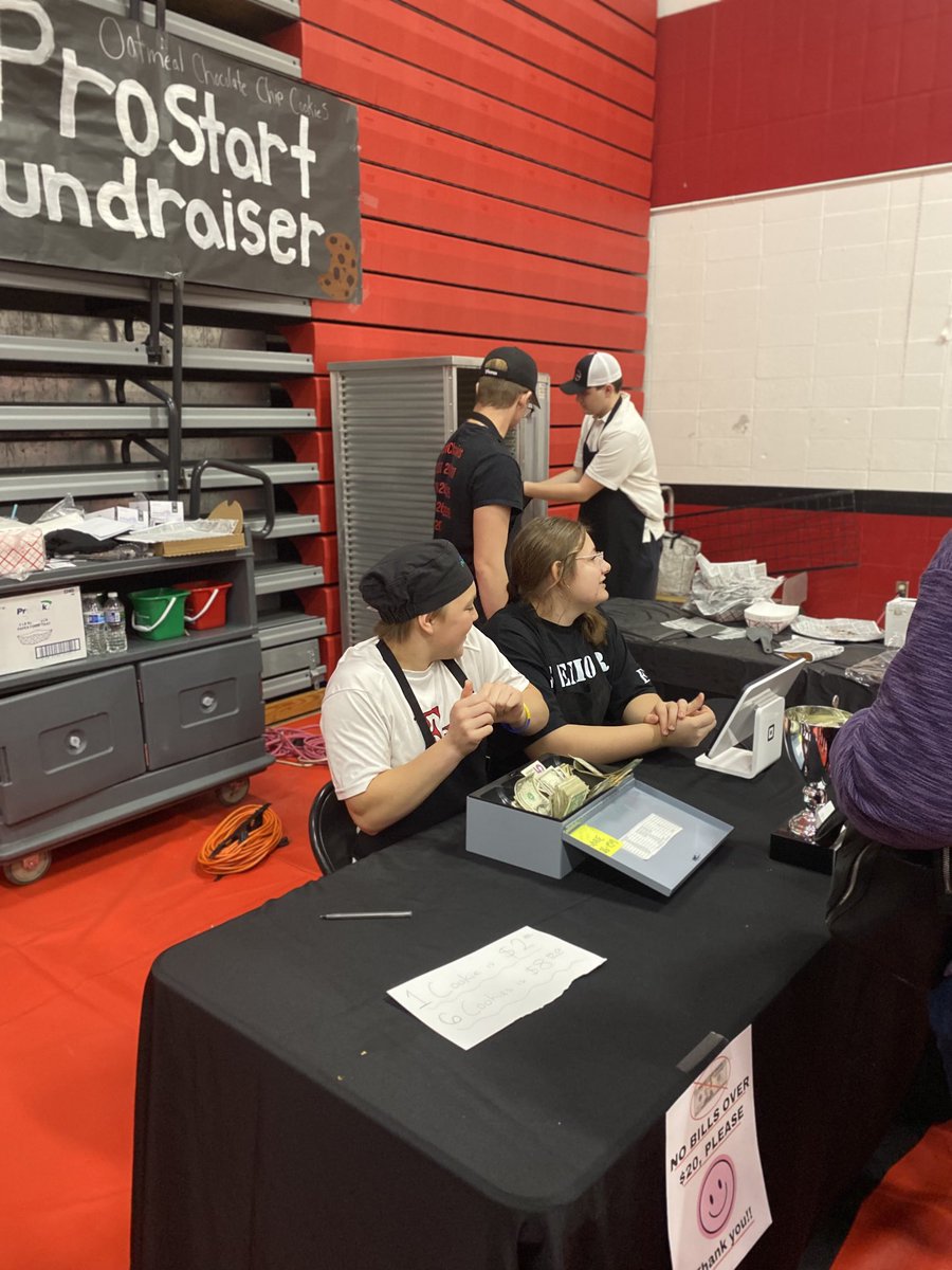 Amy Lord tweet media