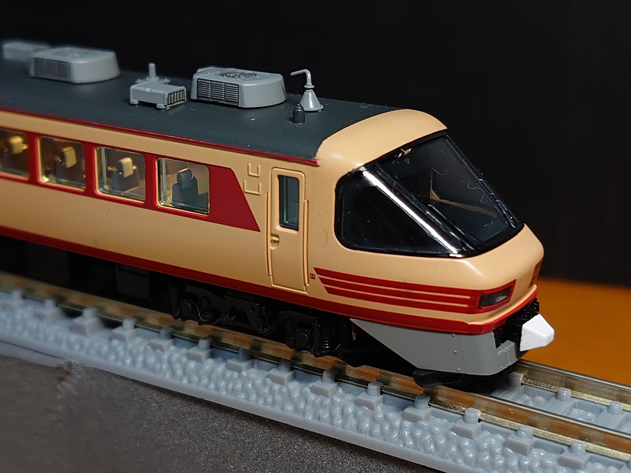ごんざえもん в X: „雨樋いを延長した #クロ481-2004・2005(①②