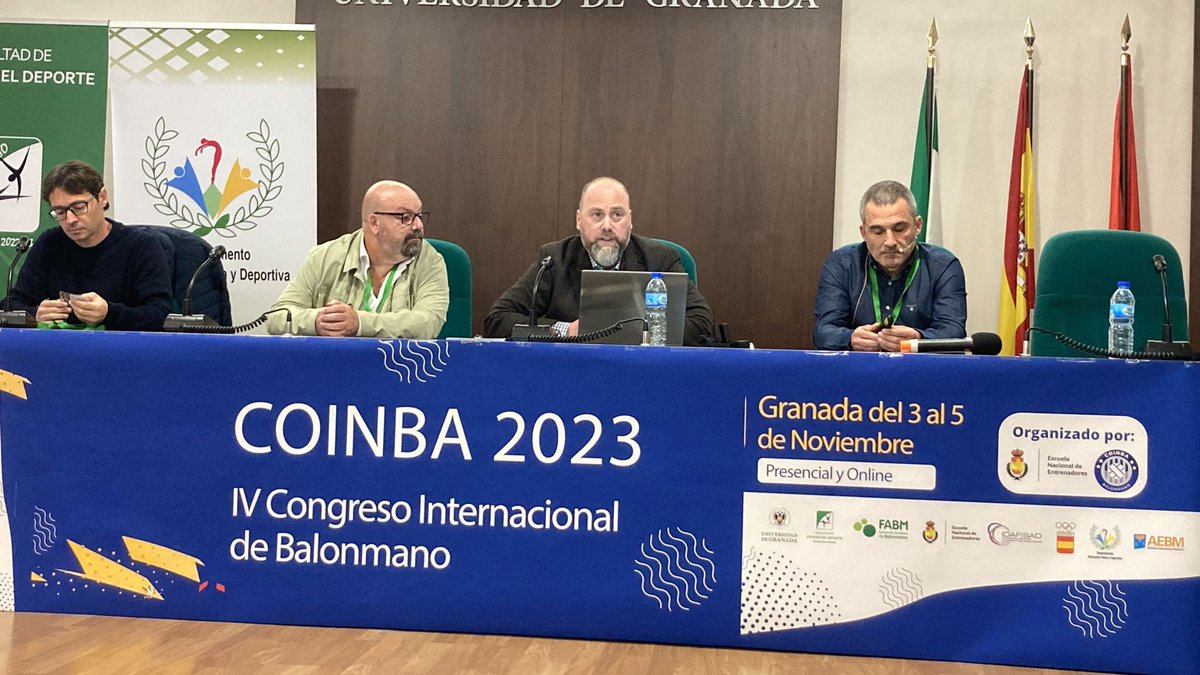 🔝Nuestro director deportivo, Lorenzo Ruiz, ha participado como ponente principal. También acudieron a la inauguración nuestra presidenta, Lourdes Melero, el vicepresidente, Miguel Padilla, el entrenador del primer equipo, Chispi, y su ayudante, Micri.