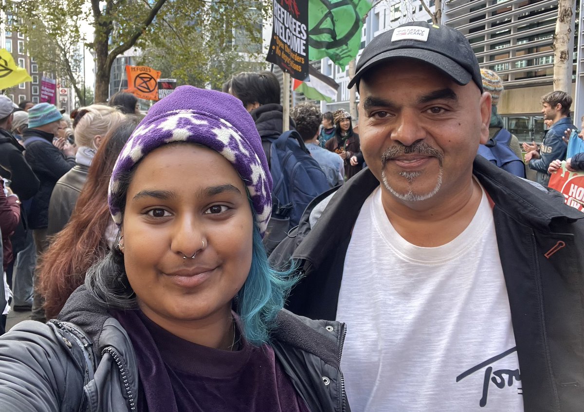 BituGili's tweet photo. Proud to be member of the #GreenParty, the only party which is strongly opposing the racist anti-immigration policies of the actual government who slepped into far-right since few years.
@Ria__Patel @BituVirgil10559 https://t.co/VsmdvBqzxa