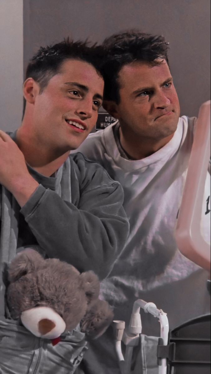 beingiqra_'s tweet photo. Forever in our hearts, Mr. Bing! 💖
#ChandlerBing #mathewperry https://t.co/yEM4Jxl3kj
