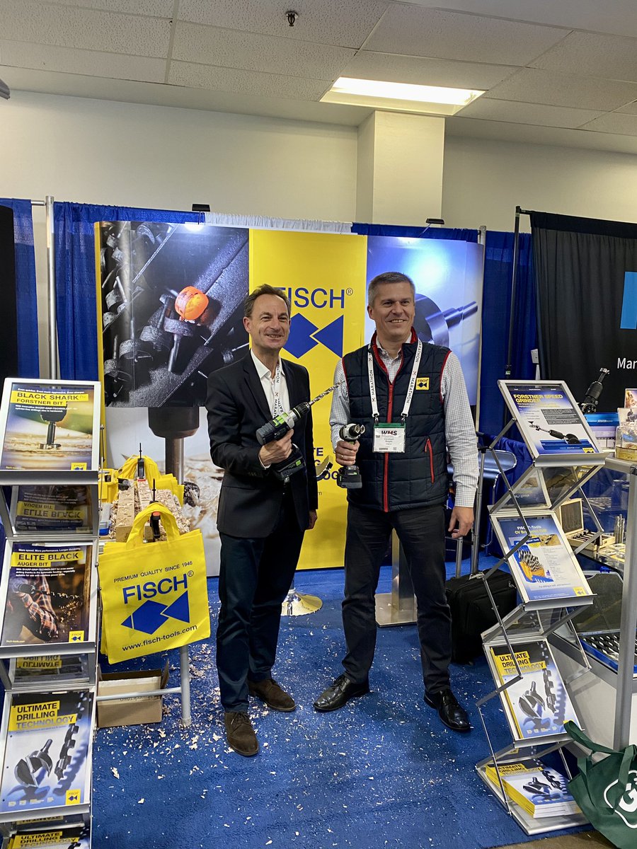 Good morning from Toronto! 🇨🇦 Today we had the honor of welcoming the Head of Advantage Austria in Toronto, Mag. Gregor Postl, at our trade fair booth. 🇦🇹🇨🇦🤝 We would like to thank you for your visit. We appreciated the interesting conversation! 💼🛠️ #advantageaustria 
#WMS