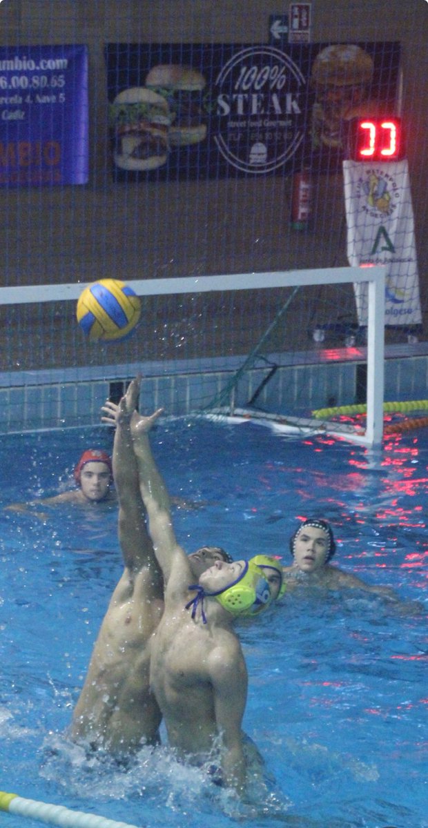 fanatacion's tweet photo. #waterpolo | JUVENIL- C.W.Emalgesa Algeciras - C.W. Málaga- Liga Andaluza Juvenil Masculina 👍👍 https://t.co/sgwlFzBade