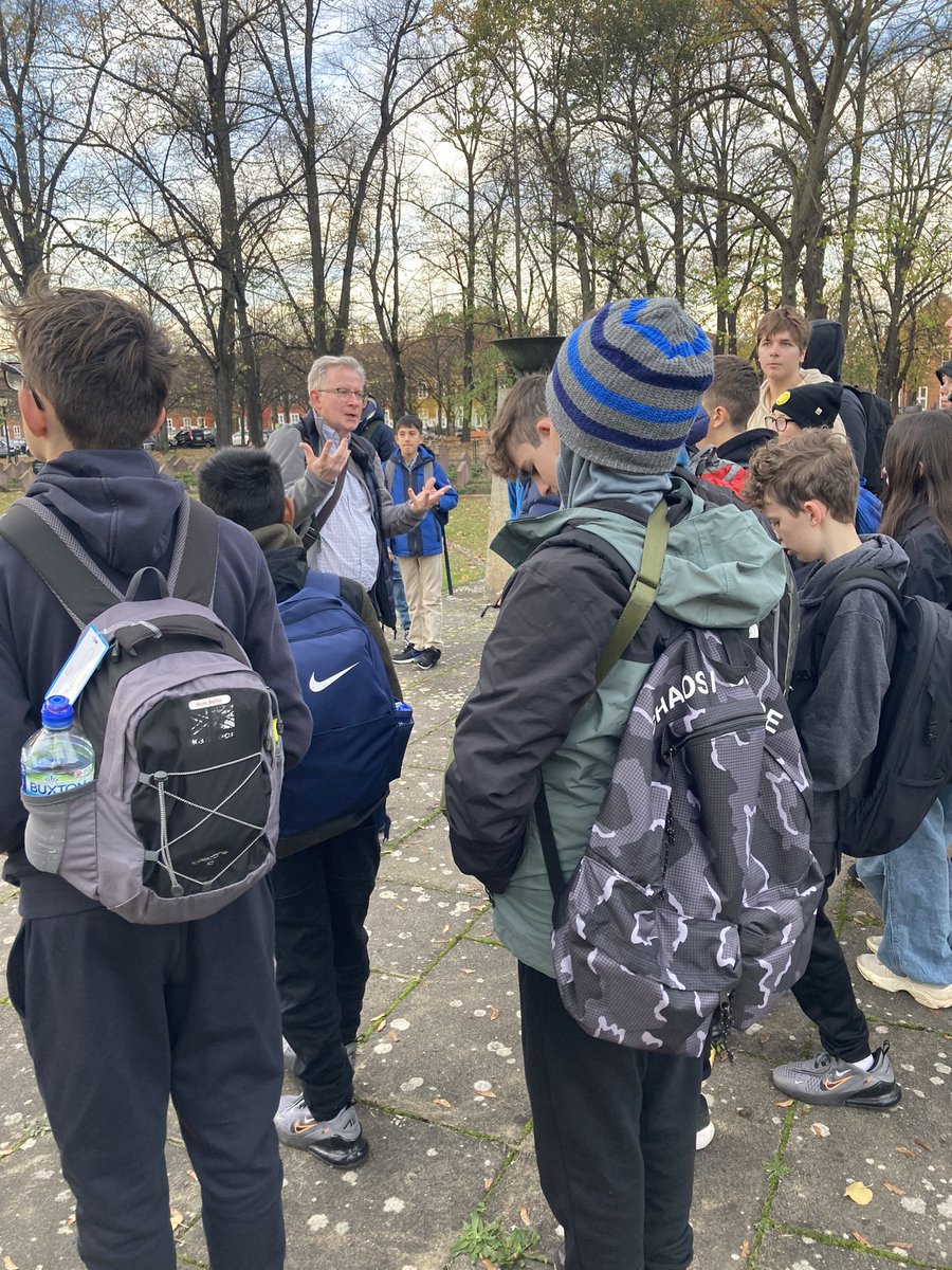 Kings_MFL's tweet photo. A marvellous day in Potsdam led once again by the wonderfully knowledgeable Mr Neal (@KSCWar). Vielen Dank noch einmal, sir! @kingschester https://t.co/B2wXAFdkZ5
