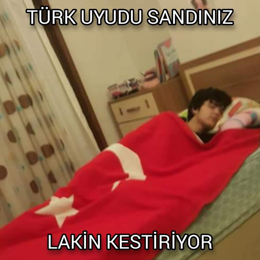 liberaltayfa's tweet photo. Beyler uzun zamandır yoktuk etkileşim çökmüştür büyük ihtimal bi iki fav atarsanız sevinirim https://t.co/hIx00a58Yj