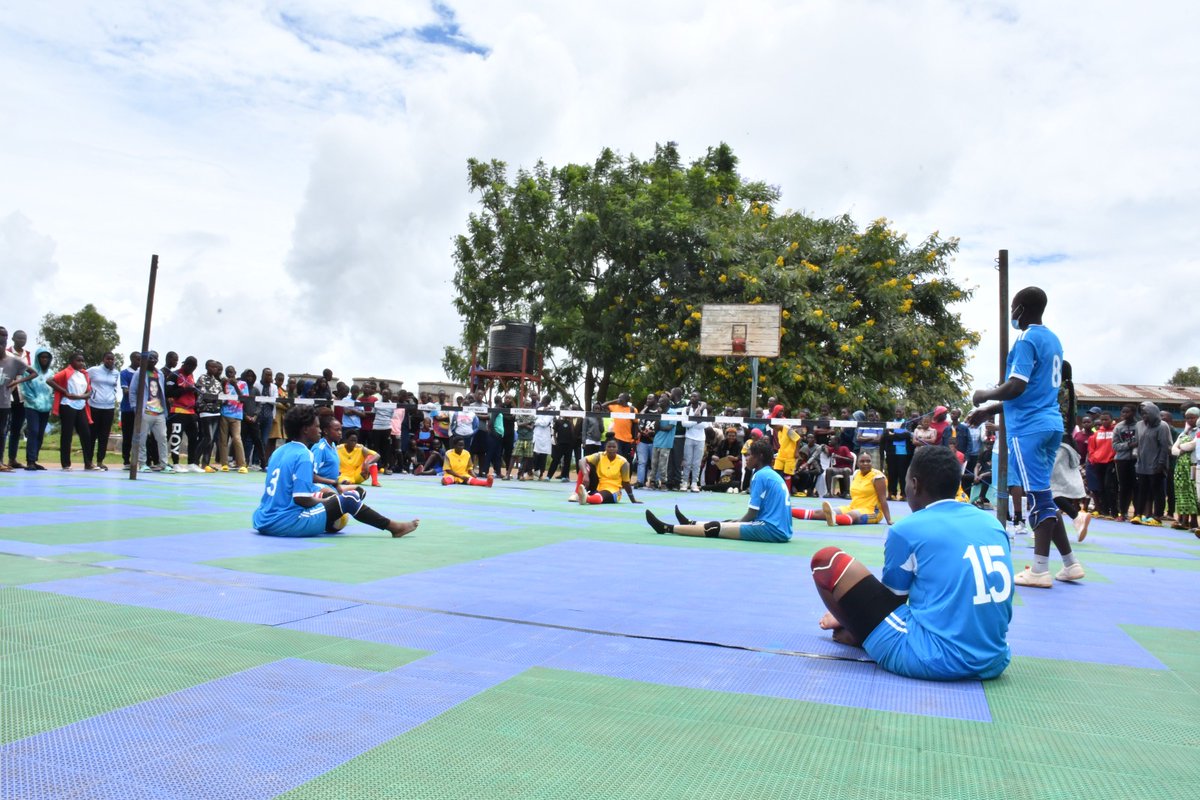 KireheDistrict's tweet photo. Uyu munsi,ikipe y'abafite ubumuga y'abagabo #Sitbal mu marushanwa y'icyiciro cya 2 yabereye mu karere,aho amakipe ya @RwandaEast yahataniraga kubona azayihagararira muri 1/2 ku rwego rw'igihugu. Mu bagabo amakipe yakomeje ni #Kirehe na @NyagatareDistr https://t.co/OMPDrOi83Z