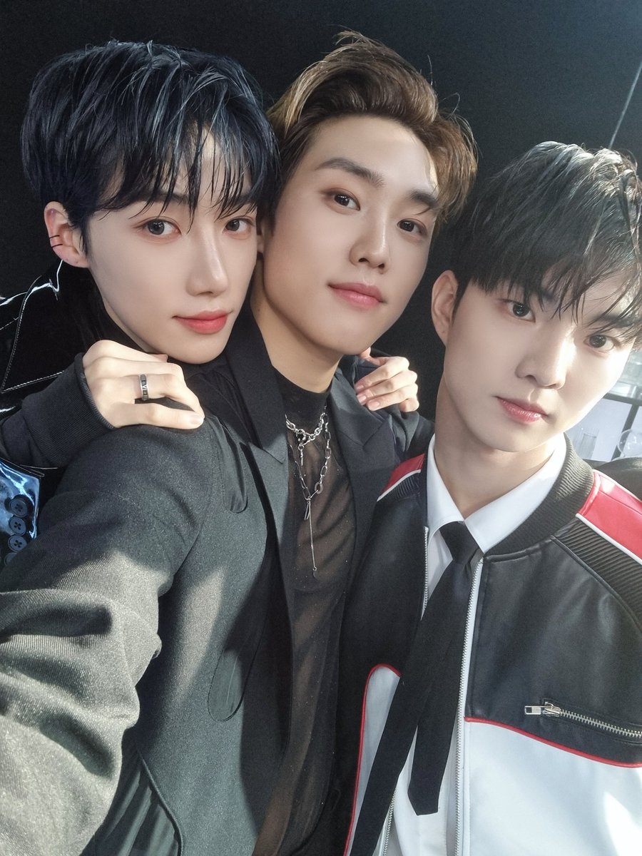 WE_THE_BOYZ's tweet image. (콥이) 생축큐큐큐큐큐큐큐큐큐
