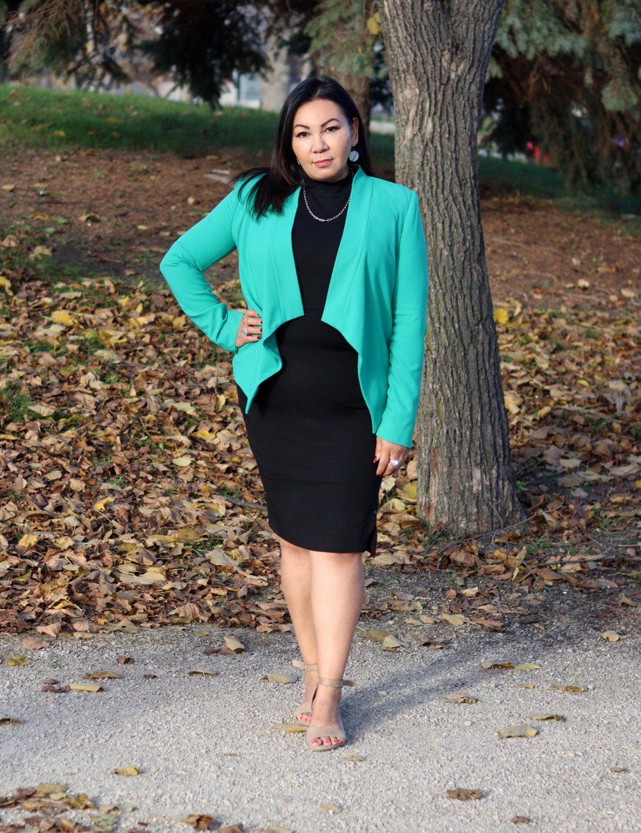 My mutli talented daughter Trisha North took my official #North4NC photos.  Here's an extra one, lol I have a habit of putting my hands on my hips in pics! But at least only one went up this time.

Great job my girl, I'm so proud of you.