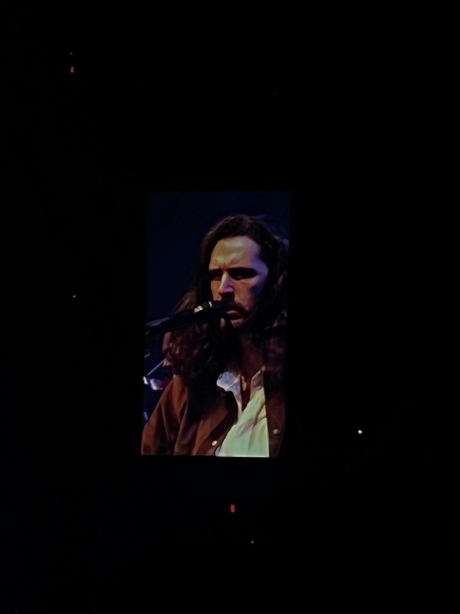 samhdixon's tweet photo. hozier last week (a true experience I will never forget) https://t.co/ebmlPhHOMd