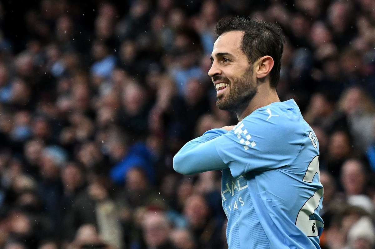 Jusstotb's tweet photo. Bernardo Silva #MClBOU https://t.co/DK9sp7HL8J