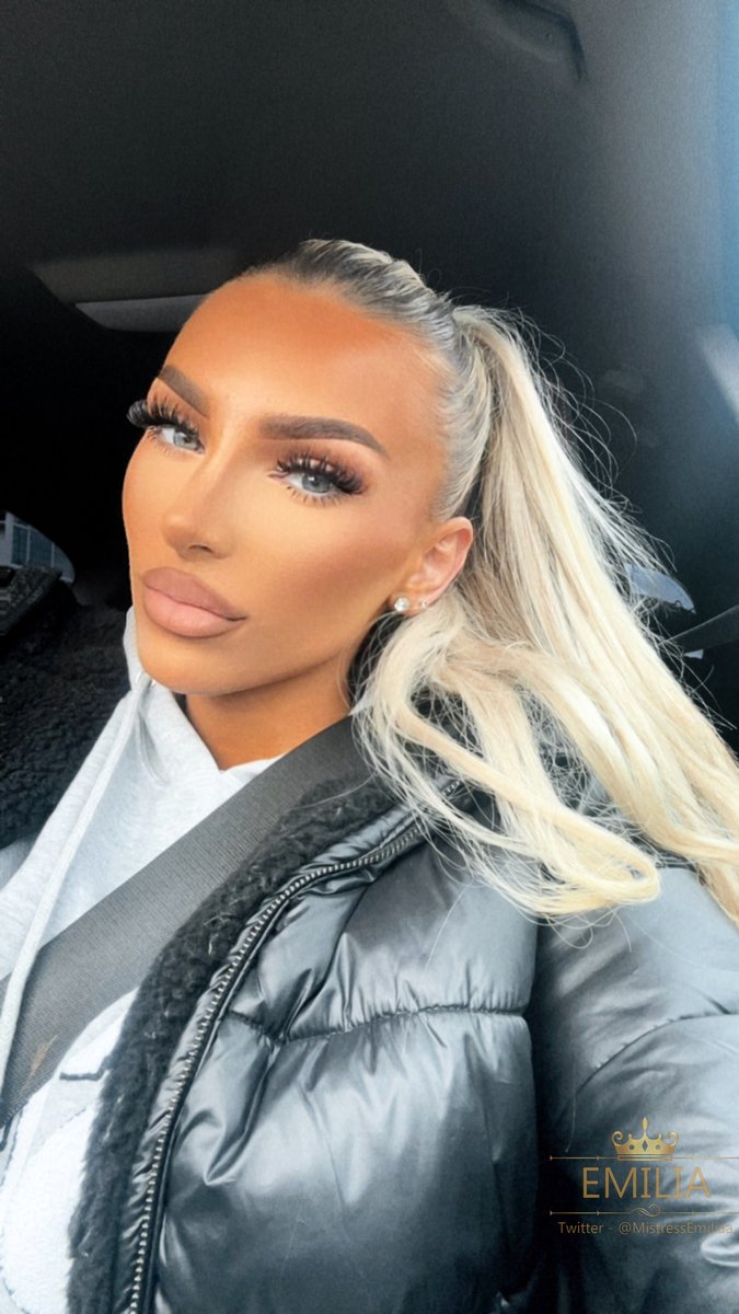 MistressEmiliaa's tweet photo. When he asks "How much Goddess?"

🤦‍♀️ https://t.co/RWBAY7YLBc