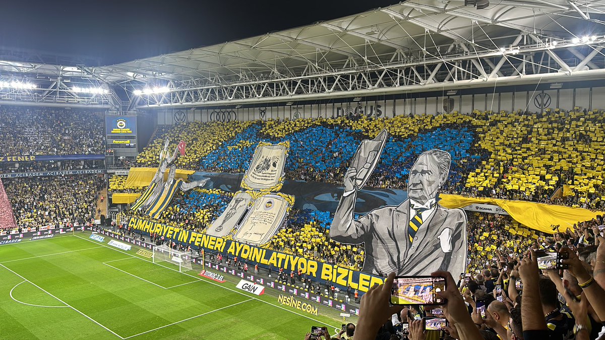 CUMHURİYETİN FENERİ,
AYDINLATIYOR BİZLERİ!