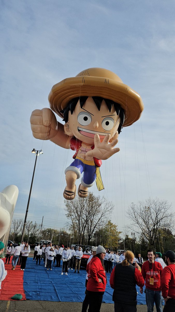 Gum gum pistol! #ONEPIECE #luffy #MacysParade #balloonfest