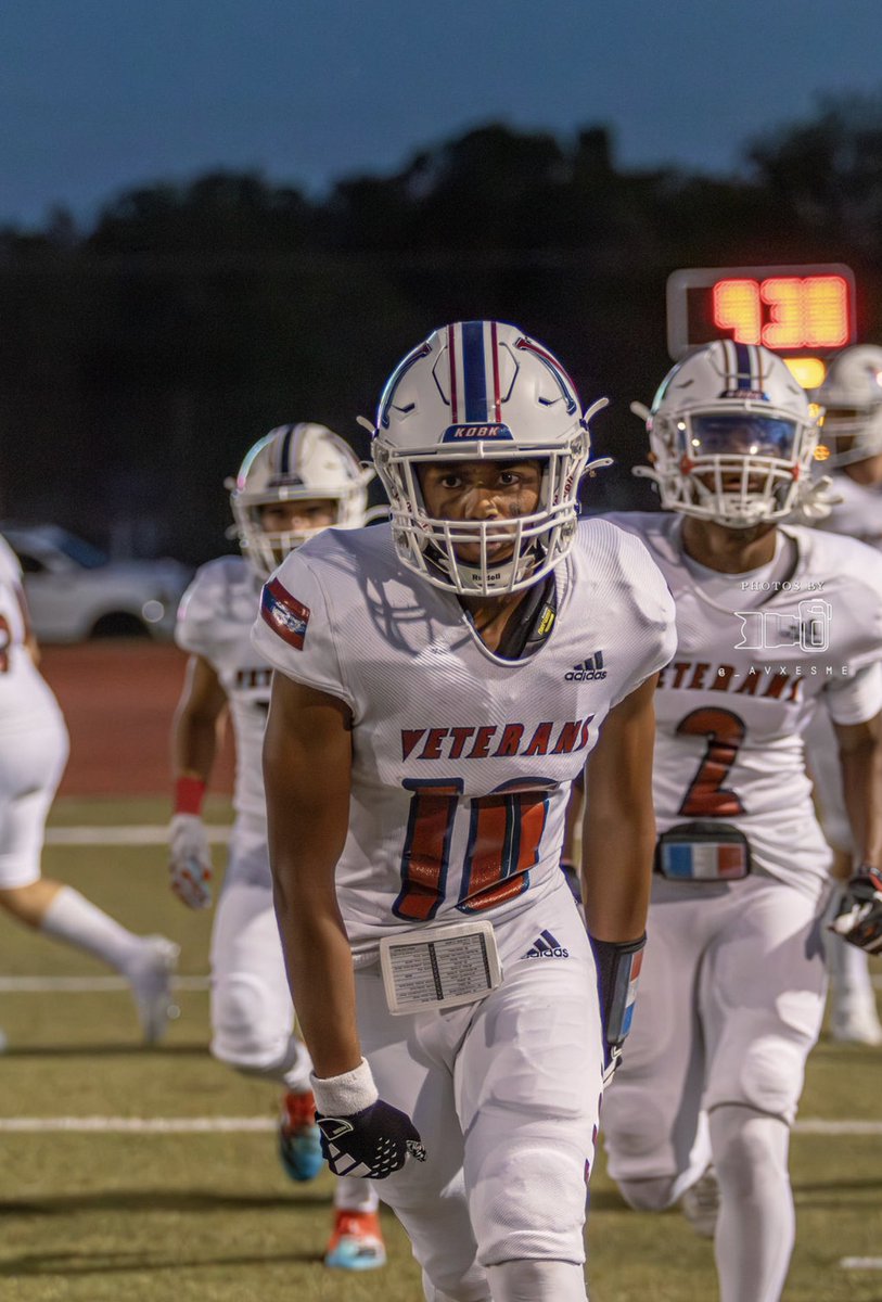 TurfSportsCC's tweet photo. Luke’s been blessed with two State semi final appearances, and three regional final appearances. Proud of his play, and regular season is completed, ready to make some playoff noise! #2statesemifinalists #turftrained https://t.co/izVEwBvH5q