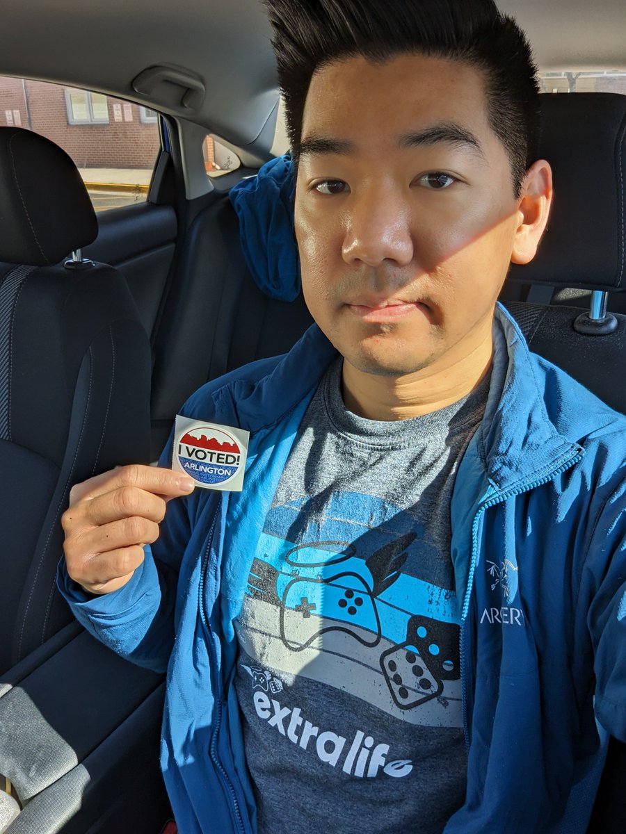 StrangerKDC's tweet photo. I did a thing (and am running late).

Also, heading back home to stream for charity for 12 hours. Come keep me company!

Charity link: https://t.co/NNfpPCn6yL
Stream link: https://t.co/xpehHpByZ0 https://t.co/dKni26A7fR