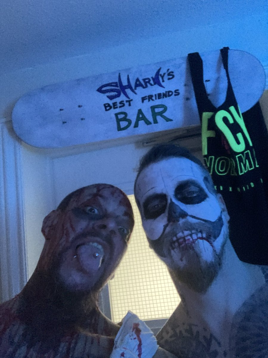 NTKOartgallery's tweet photo. Me and my main man #heroshark behind the bar last weekend when we hosted three local bands at the gallery! Cracking night!

#ntkogallery #bestmate #halloween #heavymetal https://t.co/jbSrOLjfXL