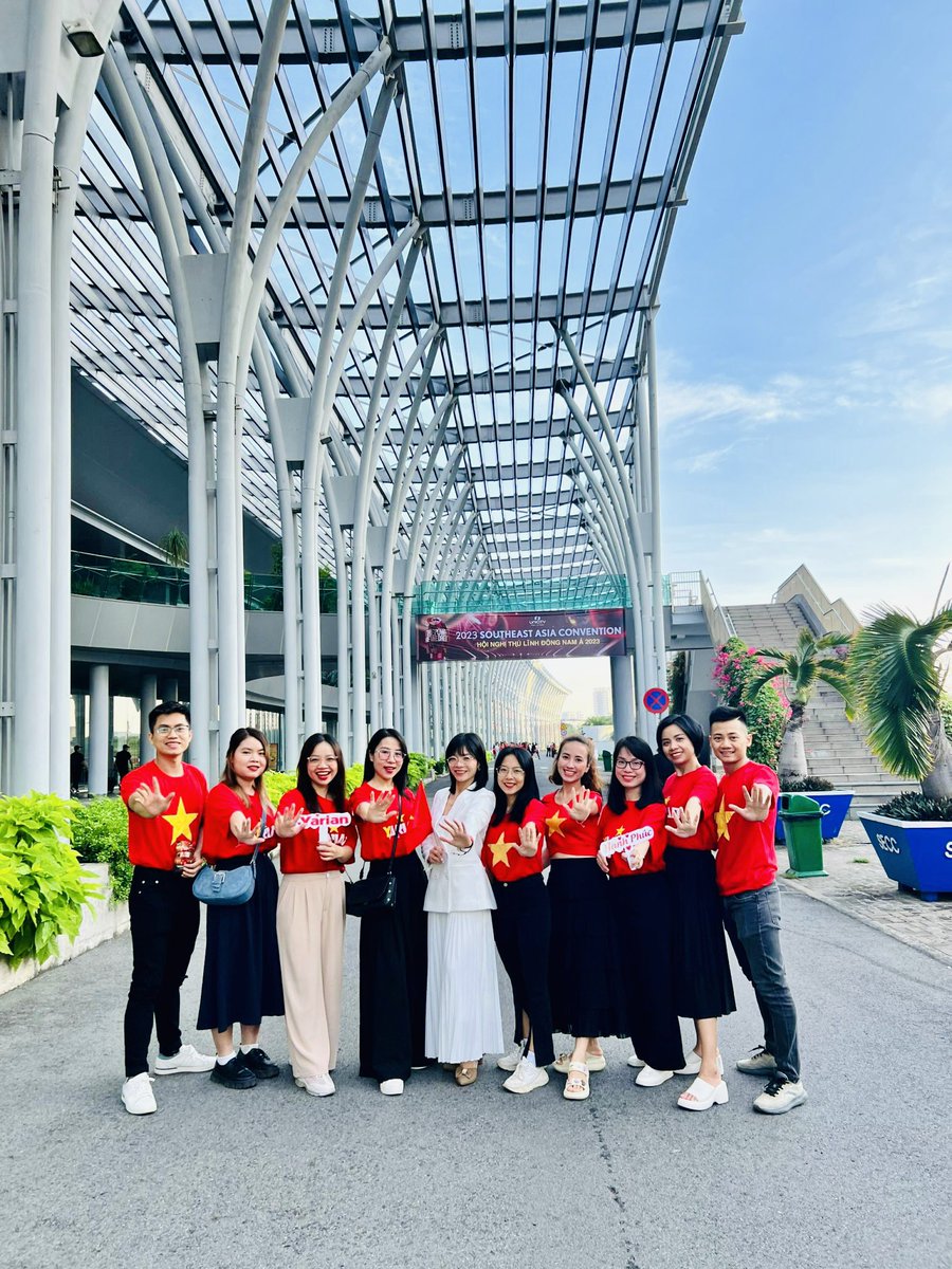 Handatfeelgreat's tweet image. Sẵn sàng cho sự bùng nổ trong thập kỷ tiếp theo. #save10 #unicity #Yarian