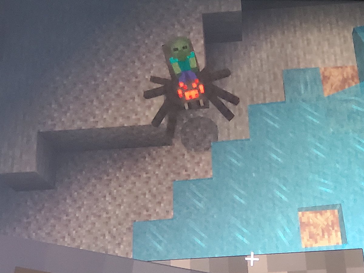 minecraft_coro's tweet image. 🆕️マイクラ96日目😲
スパイダージョッキーゾンビ(^^)
おんぶゾンビ倒したら新たな敵が現れました！
私はリアルの蜘蛛がこの世で一番嫌いです((( ；ﾟДﾟ)))ｶﾞｸｶﾞｸﾌﾞﾙﾌﾞﾙ
#マインクラフト
#マイクラ統合版