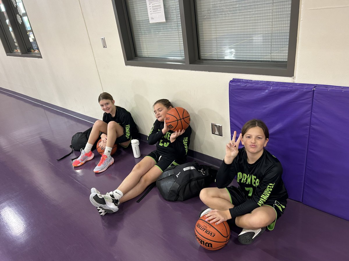 power_papio's tweet photo. Papio Power 6th girls kicked off their season today!
#represent
#GoPower
#community https://t.co/w3C0hwMjj7