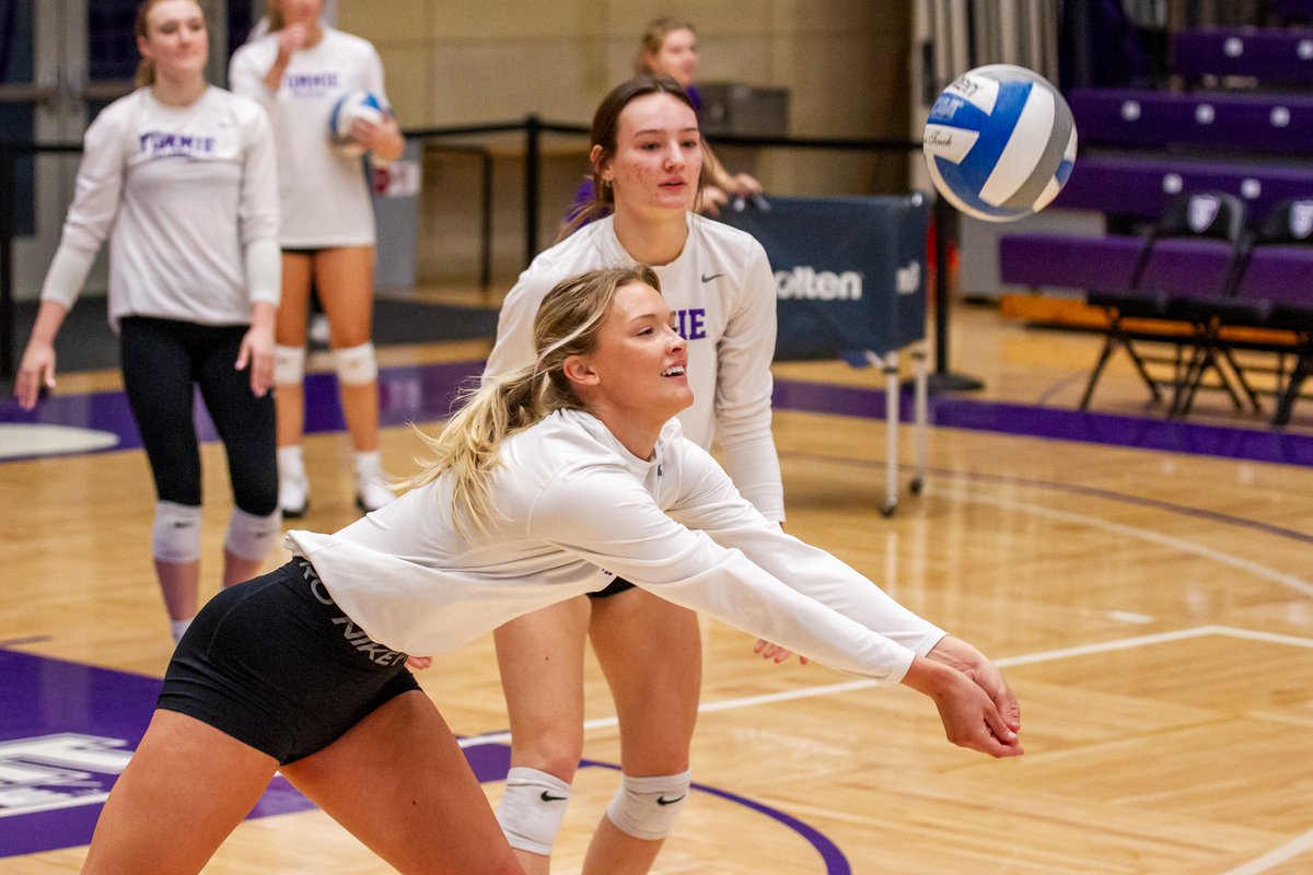 Tommievball's tweet image. One last warmup on this court

#RollToms | #SummitVB