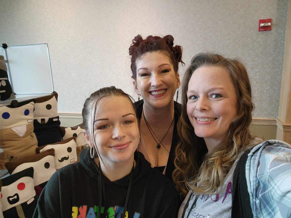 ❤️💎 <a href="/CreationEnt/">Creation Entertainment</a> <a href="/AtomicBombshel1/">Andrea Hurtt-Actor</a> #creationjax