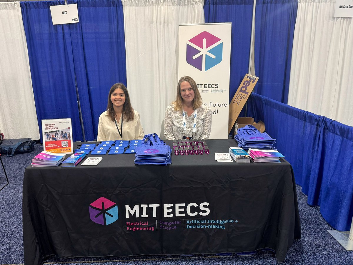 lmattosdasilva_'s tweet image. Another day of meeting the most amazing students at the @SHPE National Convention! We’re here to encourage them to apply to @MITEECS! If you’re at #SHPE2023, come talk to us about pursuing a PhD and other opportunities at booth 2673 #YOUBelongInSTEM #PhD