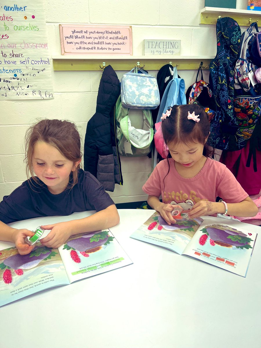 Mrs__Eden's tweet photo. Using highlighter tape to hunt for words that have suffixes in our Geodes books! 🕵🏻‍♀️📖 @MeadowDriveElem @AndreaRomano11 #mineolaproud https://t.co/JaKCZapiRp