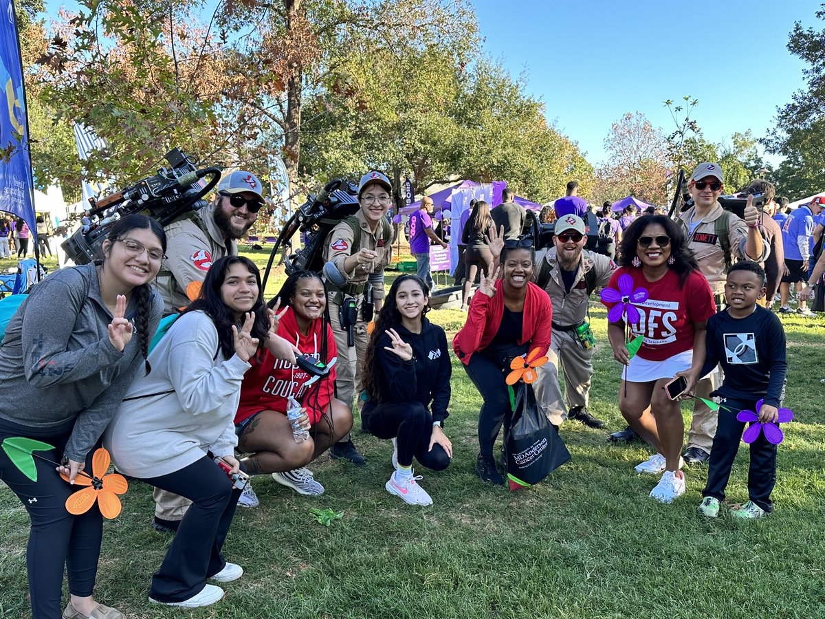 UH HDFS (@hdfsatuh) on Twitter photo #HDFSCoogs & the Ghostbusters fighting for a better future at the <a href="/AlzheimersWalk/">Alzheimers Walk</a> Houston this weekend <a href="/PHLSatUH/">UH PHLS Dept.</a> #PawsUp #GoCoogs #HDFSCoogs & the Ghostbusters fighting for a better future at the <a href="/AlzheimersWalk/">Alzheimers Walk</a> Houston this weekend <a href="/PHLSatUH/">UH PHLS Dept.</a> #PawsUp #GoCoogs