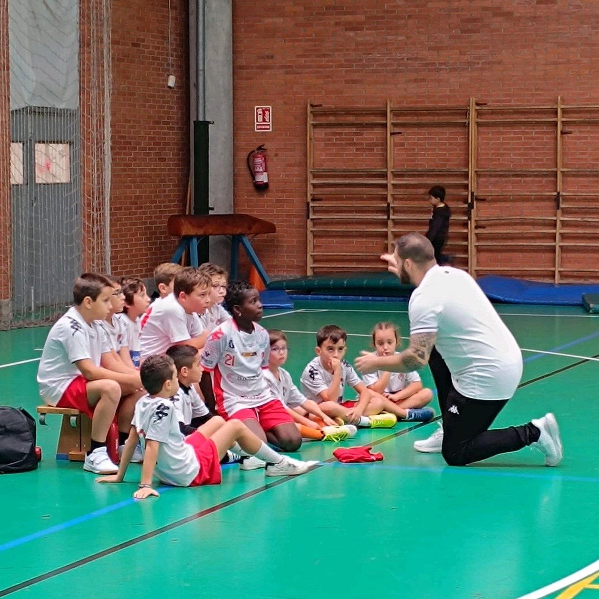 Club Balonmano Nava 🤾🇮🇩 tweet media