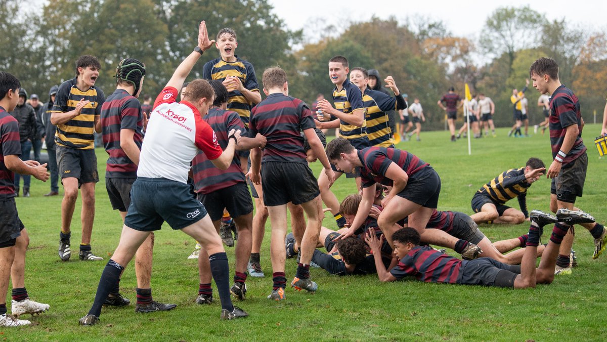 Well done to both sides on a cracking game of schoolboy rugby, <a href="/CranleighschRU/">Cranleigh sch rugby</a> edging @BrightonCollege17-10 in the U15 National Plate Area Knockout semi-final