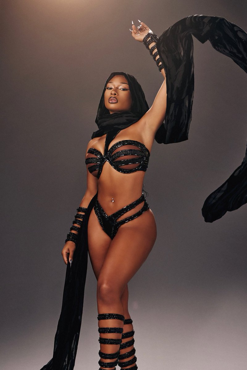 theestallion's tweet photo. Healing and RENEWAL 🐍 
#COBRA https://t.co/kUFdivHlk0