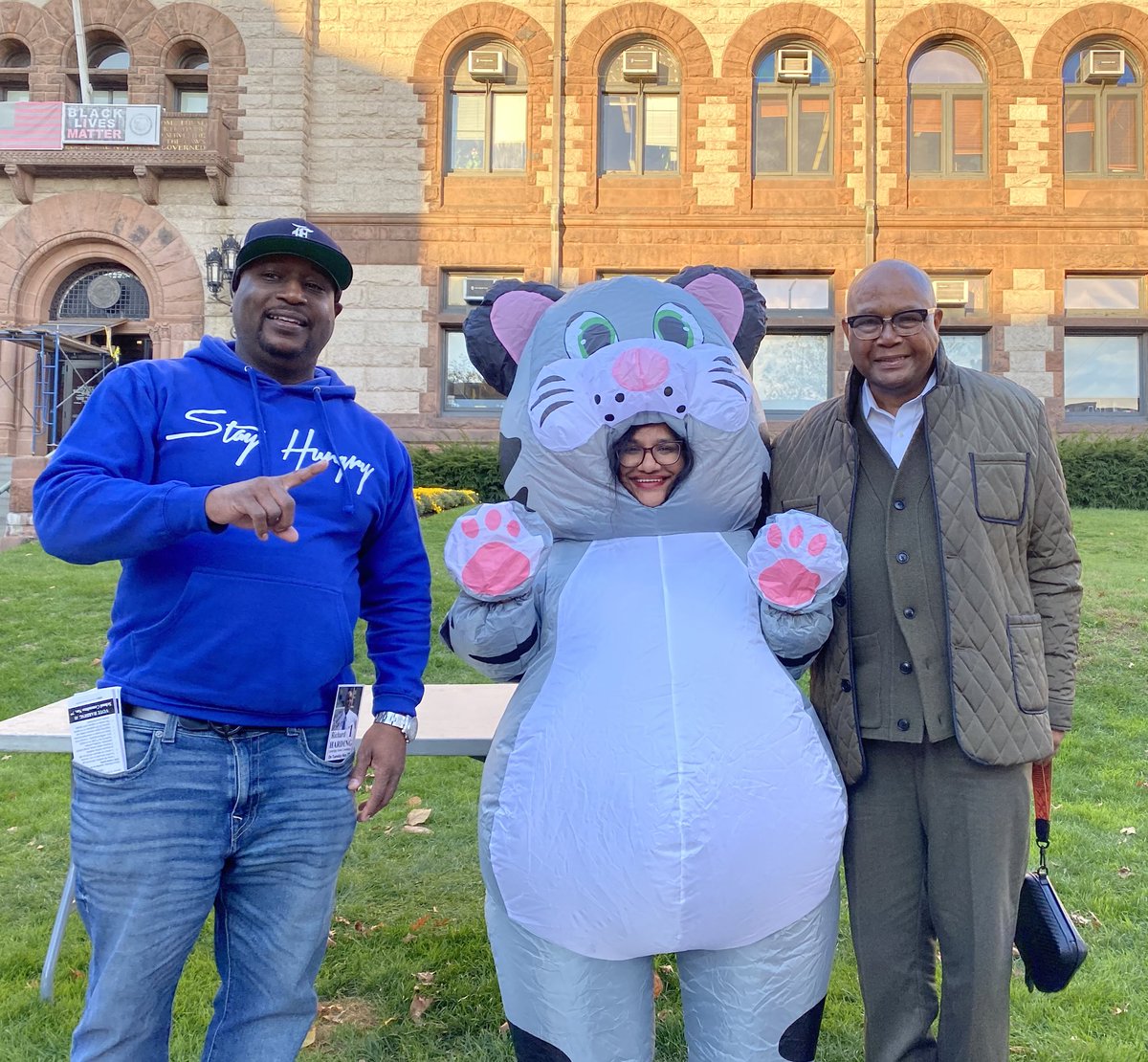 HardingCampaign tweet media