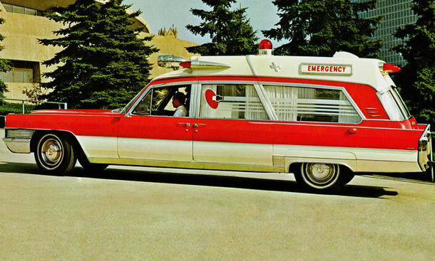 Malteser2014's tweet photo. #wdr4 #AbInDie80er Und nochmehr was mich an die 80er erinnert....Die Ambulance ist das Grundmodell von Ecto 1. https://t.co/QYzxdVoA4Z