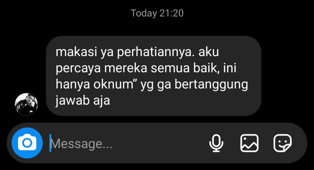 kembaranpepitaa's tweet photo. RONYYY GUE MAKIN NANGIS, LU HARUS BAHAGIA YA RON. SELAMAT RON SKRG LU DIKELILINGI ORGORG YG BNRAN TULUS SAMA LO😭😭 

tuh liat dia negasin "OKNUM" kl lu ga merasa OKNUM knp pd ngamok dah? https://t.co/cXjUCKnGDV