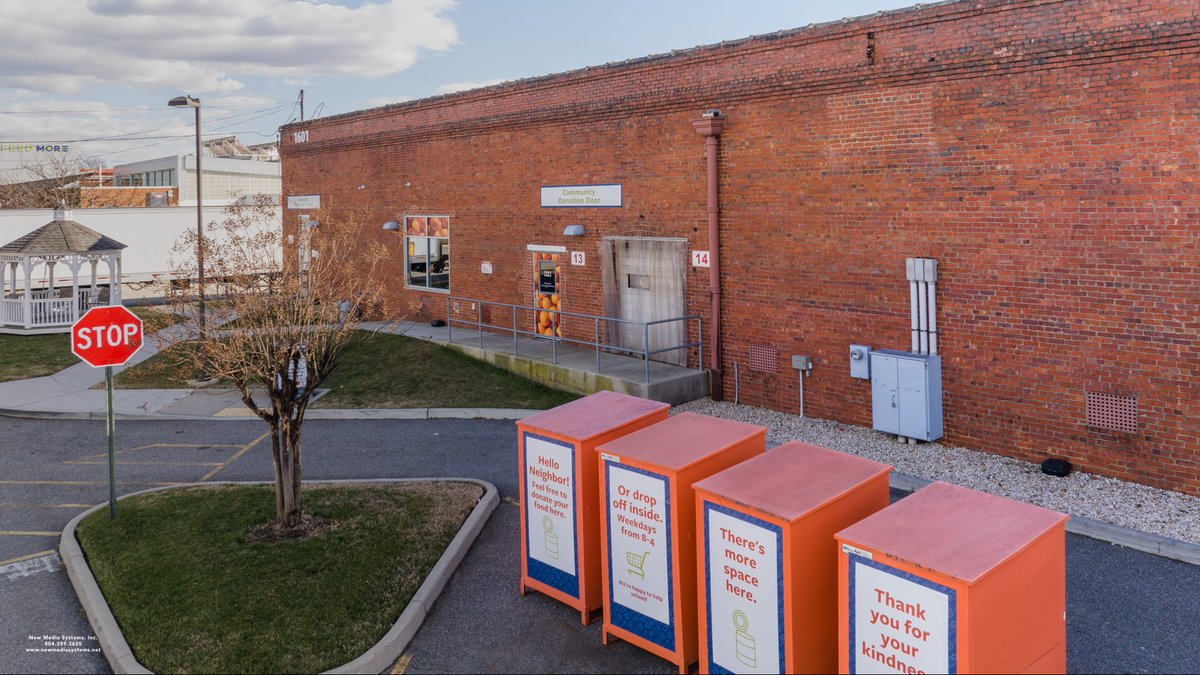 FeedMoreInc's tweet image. Have a #nonperishable donation to drop off during the weekend or after hours when we&apos;re closed? If so, fret not! Head to 1601 Rhoadmiller Street #RVA 23220 and place your #nonperishable food items in one of our bright orange donation bins.