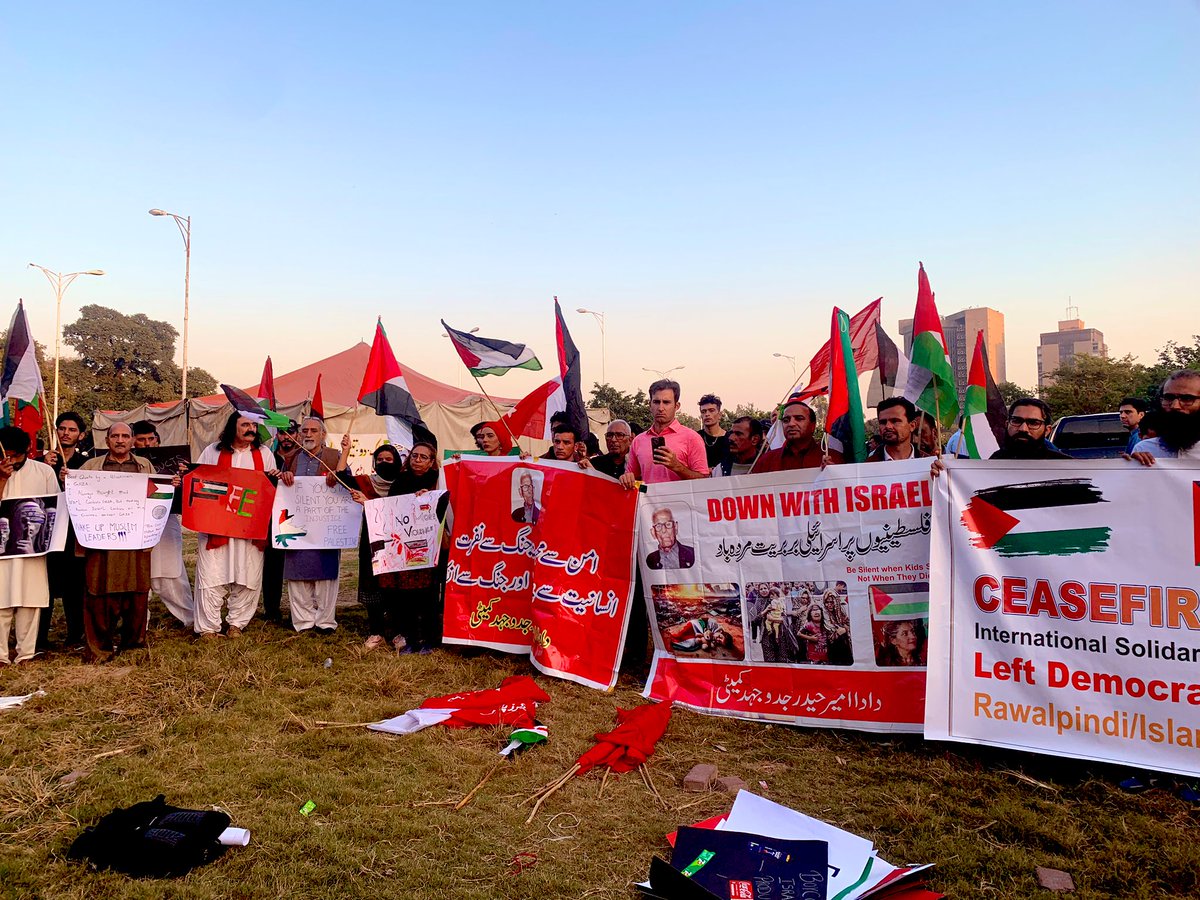 _ldfofficial's tweet photo. Solidarity Protest for #Palestine in front of NPC Islamabad. Thanks to everyone who joined.

#Gaza_Genocide https://t.co/PauBCb0V1w