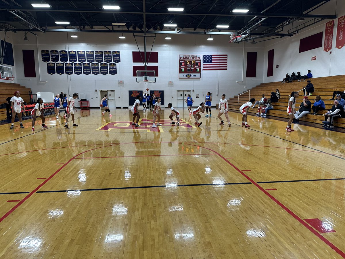 colerain_gbb's tweet photo. Gearing up for our preview!! #gocards #BAG https://t.co/lOwToCJe93
