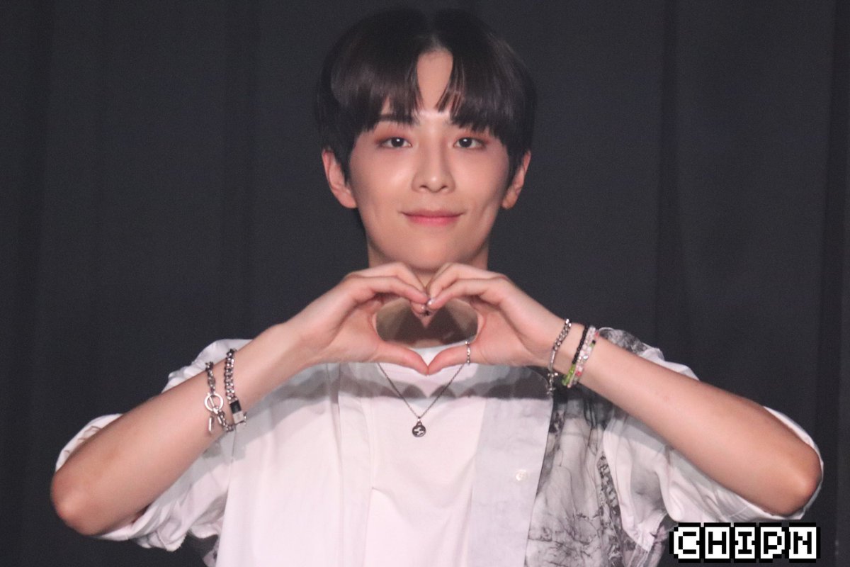 CHIPN1013's tweet photo. 2023/10/21 ①
BDC LIVE IN JAPAN 2023 
～Remember;Last message～

 #BDC  #김시훈  #キムシフン  #SIHUN https://t.co/nSgsWWtxIy