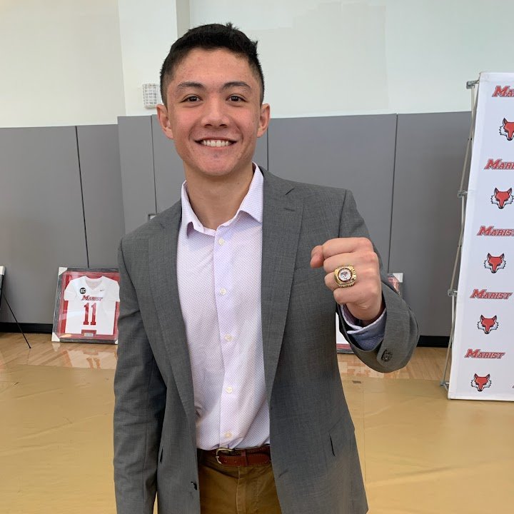 EBJunkies's tweet image. So proud of this kid and all his teammates. Ring ceremony day for the @Marist_MensLax team. 2023 MAAC Champs!! ❤️🙏💪

Hard work does pay off!