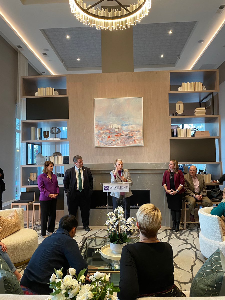 KimKlingler's tweet photo. Welcome #WestmontApts to #columbiapike @columbiapikeva #WorldInAZipCode #Community 🥂🌎💝
Congratulations #Republic @GatesHudson etc! 🎉
Thanks @libbygarvey @Lopez4VA @BarbaraFavola 4 welcoming remarks!
Great to see @ArlingtonVA #boardmembers @Matt4Arlington @TakisKarantonis https://t.co/JzOwgAtKes