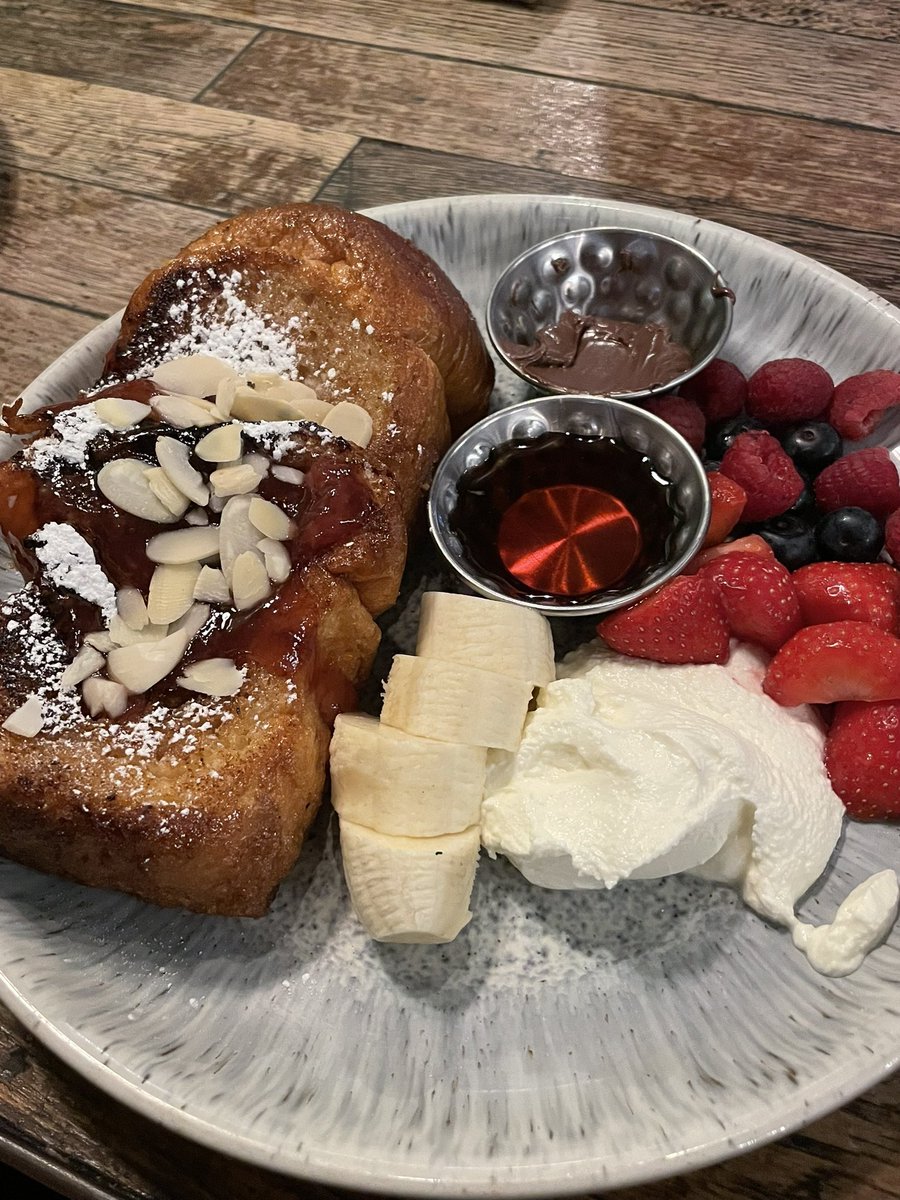 zflbs's tweet photo. guess the cals https://t.co/t8E3eyzhiO