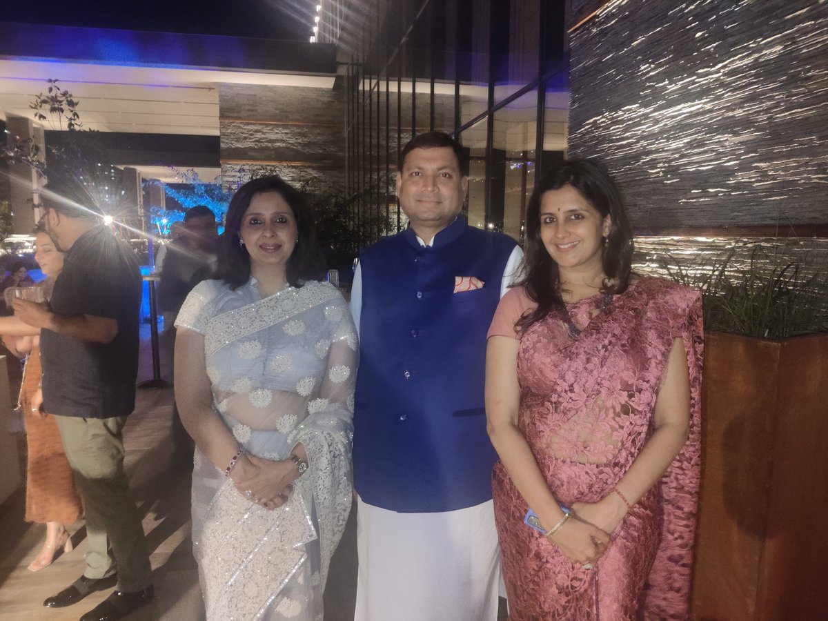 Happy Birthday to a visionary and a humble person who knows how to be kind and treat women well. #sundeepbhutoria @sundeepbhutoria @essbeeindia @PoojaMKhanna @PoojaPMarwah