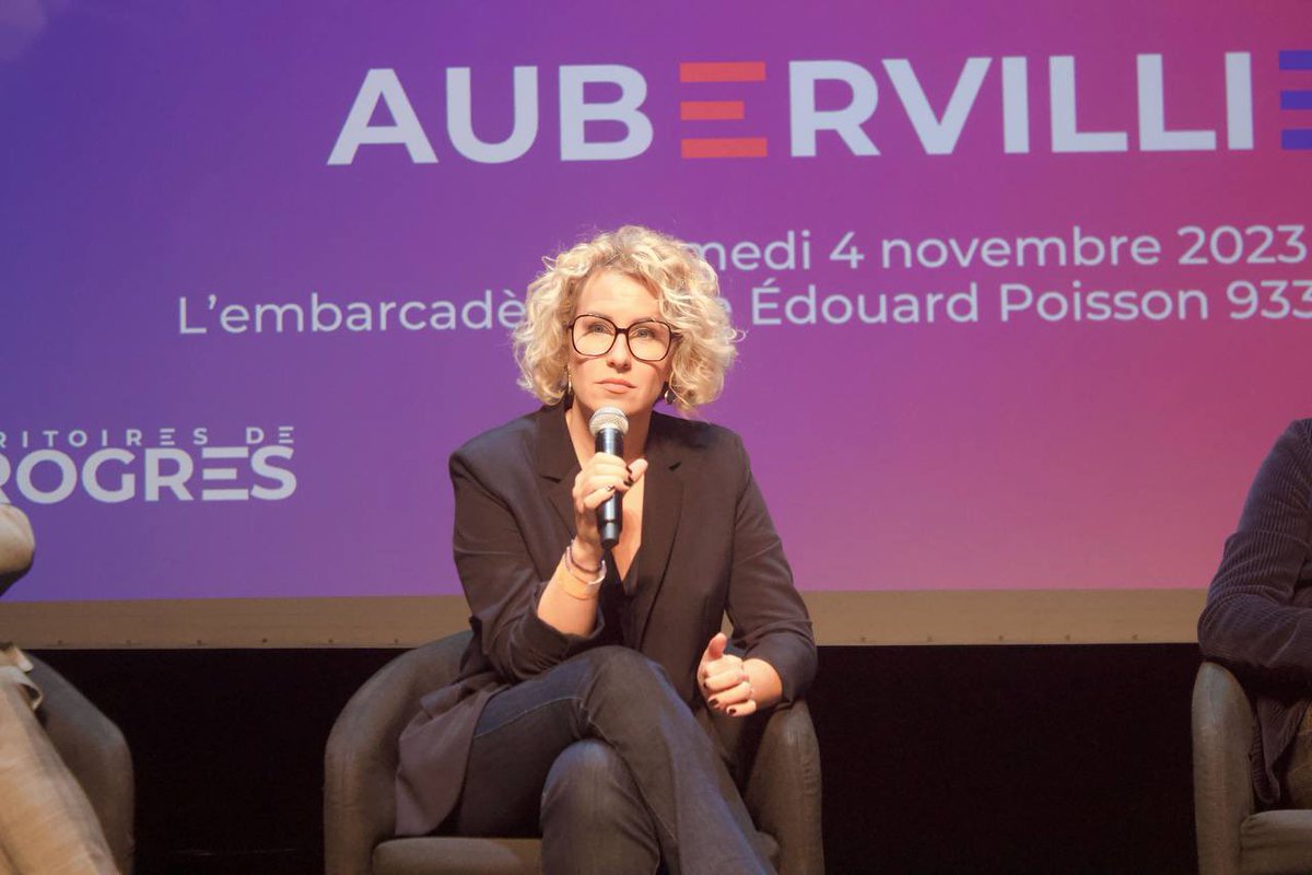 DP_LeParti's tweet photo. Après une matinée de formation passionnante, la #ConventionDesProgres #TdP continue par le biais de tables ronde.
La première sur un sujet central, le logement !
#Zan #LoiSru #Airbnb #Differentiation https://t.co/M6WWY9jSy5